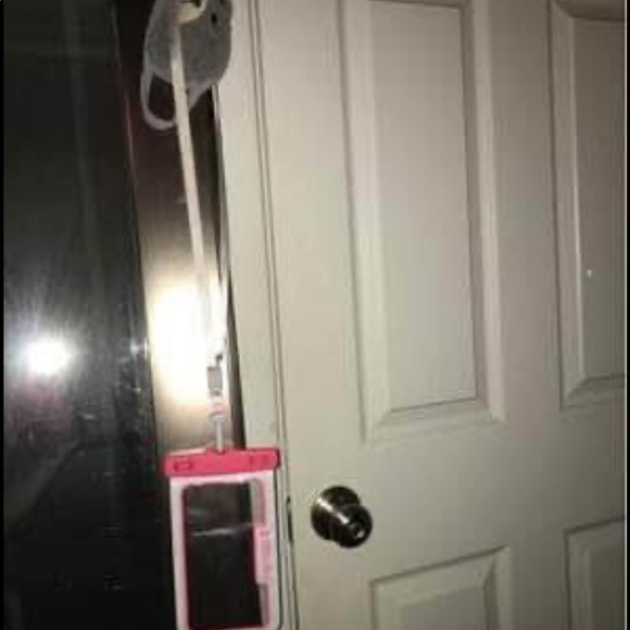 Pink and White Seawag Water Proof Case - Picture 2 of 3